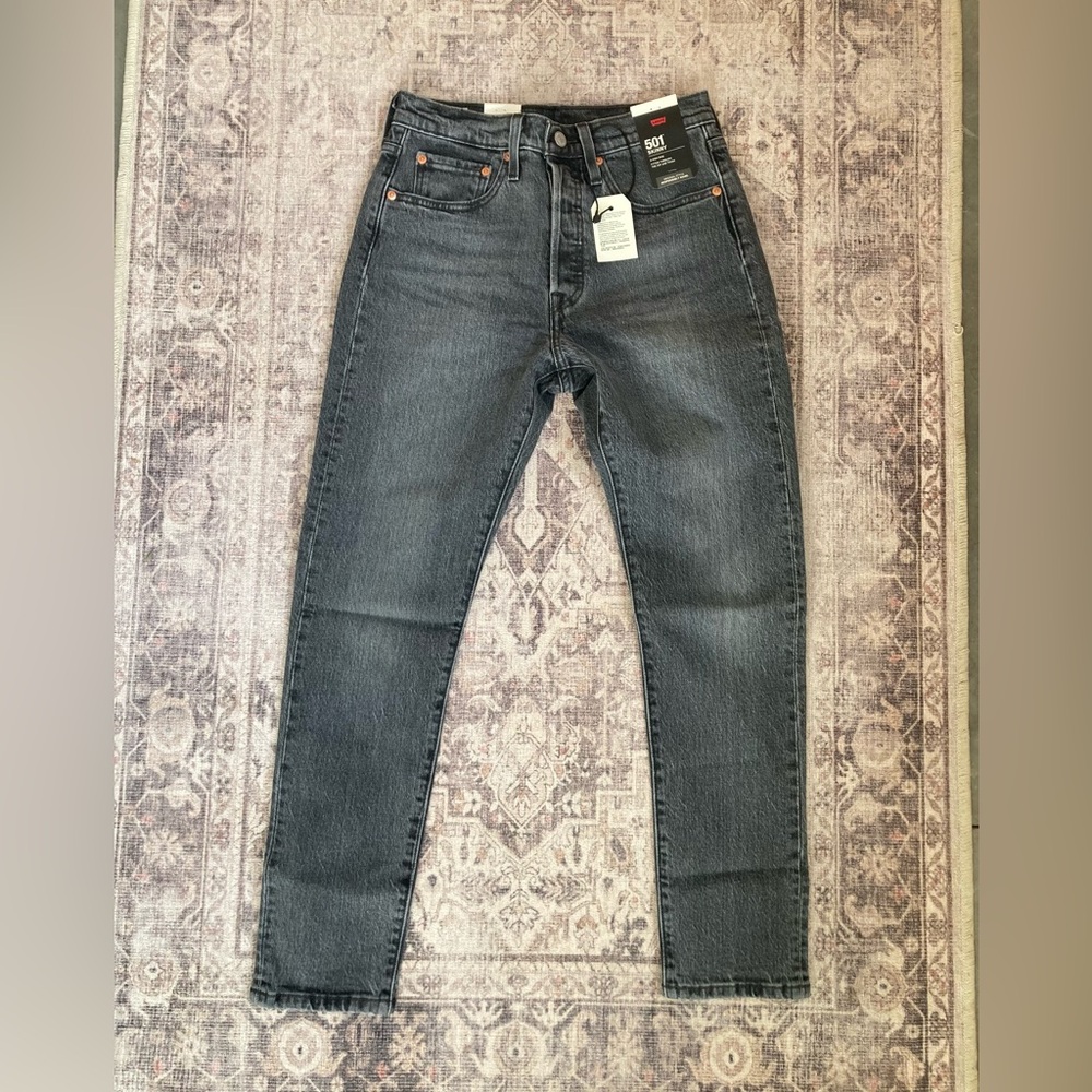 501 Skinny 26x28 NWT